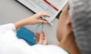 Ceará tem altas taxas de abandono das vacinas de tríplice viral e pólio