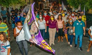 Candidata a prefeita, Ana Paula Cruz, visita as comunidades e bairros da cidade de Juazeiro do Norte