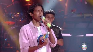 Kauê Penna, vencedor do The Voice Kids, descobre cisto nas cordas vocais