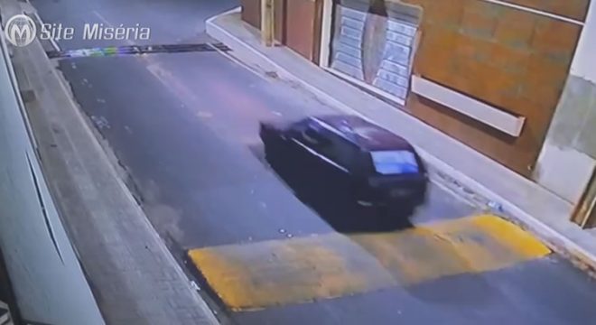 Veja flagrante de acidente em Juazeiro vitimando casal numa moto