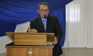 MPCE denuncia vereador de Altaneira por agredir pessoas em barreira sanitária