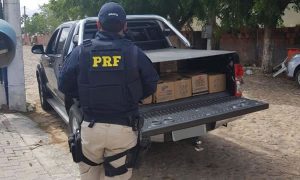 PRF prende cinco pessoas com carga saqueada de carreta que tombou na BR-222