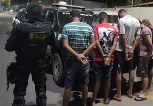 Cinco armas de fogo apreendidas em Juazeiro e três levados à 20ª DRPC
