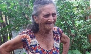 Morre idosa que teve o corpo incendiado por genro para chamar a atenção da mulher