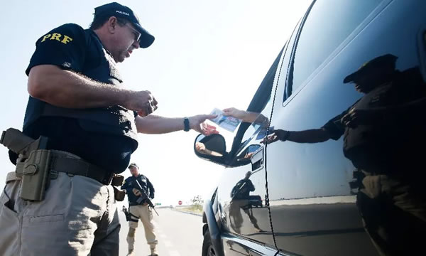 PRF contabiliza quatro mortes e 26 acidentes nas rodovias federais do Ceará durante o feriado