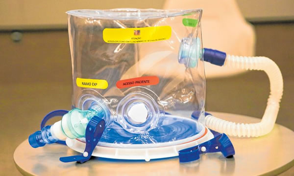 Capacete Elmo evita intubação de pacientes com Covid-19 no Ceará