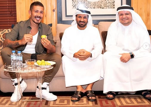 Raio atinge avião que trouxe Carlinhos Maia de volta ao Brasil