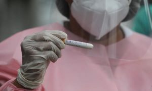 Mais de 17 mil profissionais de saúde já foram infectados com Covid-19 no Ceará