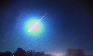 Explosão de meteoro é vista entre fronteira do Brasil com o Uruguai