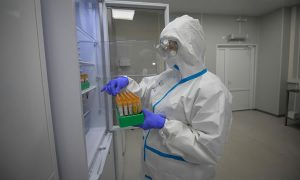 Vacina Sputnik V contra Covid-19 tem 92% de eficácia, afirma Rússia