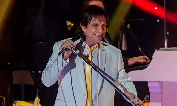 Roberto Carlos não gravará especial de fim de ano da Globo