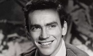 Ator John Fraser morre, aos 89 anos, após câncer no esôfago