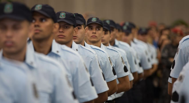 Governador anuncia concursos para 2.870 novos agentes de segurança