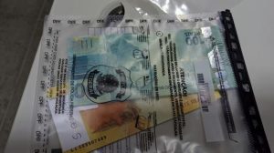 Polícia Federal prende suspeito de receber R$ 1.000 em cédulas falsas pelos Correios