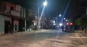 Três homens são mortos a tiros em parada de ônibus, no Ceará