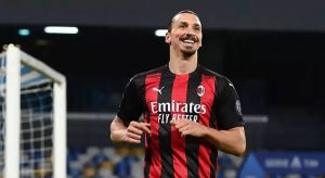 Ibrahimovic escala "time dos sonhos" com Maradona e três brasileiros