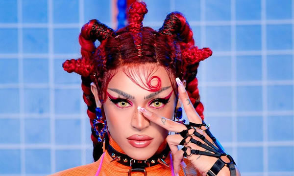 Pabllo Vittar ganha o prêmio de Homem do Ano 2020 da GQ Brasil
