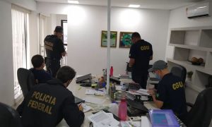 Operação da PF contra desvios de verba do transporte escolar