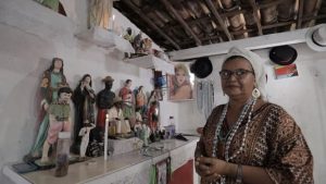 Documentário retrata a vida de rezadeiras e benzedeiras no interior do Ceará