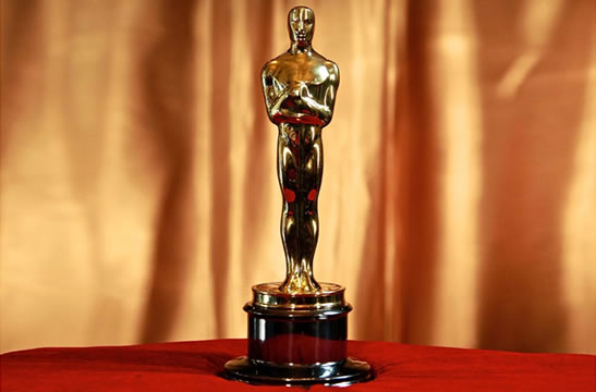 Oscar do ano que vem terá cerimônia presencial em abril, afirma revista