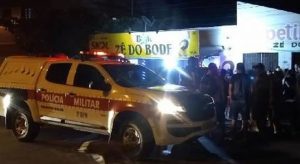 Mulher é morta em bar após cliente reclamar de troco de R$ 0,50 em pirulitos