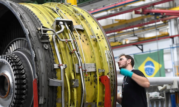 Produção industrial sobe 1,1% em outubro ante setembro, revela IBGE