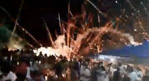 Explosão de fogos de artifício deixa feridos religiosos que participavam de carreata