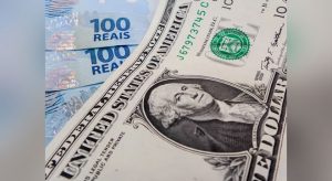 Real tem pior desempenho entre 30 moedas em 2020