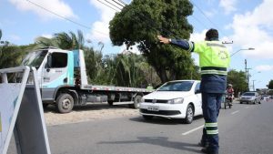 Taxas e multas ficarão 24% mais caras no Ceará em 2021 após reajuste no Ufirce
