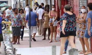 No Ceará, 72 cidades estão em níveis de alerta "altíssimo" ou "alto" para incidência de Covid-19