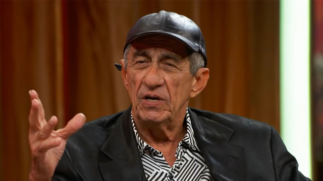 Fagner se declara insatisfeito com o comportamento de Bolsonaro