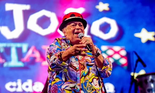 Genival Lacerda é internado com Covid-19 em UTI de hospital no Recife