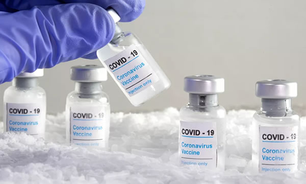 Secretaria da Saúde prepara planos projetando aplicação de mais de uma vacina no Ceará