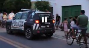 Motoqueiro morre em Potengi ao perder equilíbrio em lombada e bater numa árvore