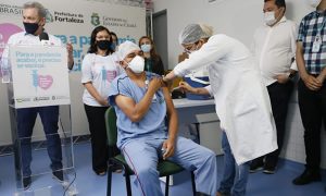 Polícia Civil do Ceará alerta sobre golpes do falso cadastro para receber vacina contra Covid-19