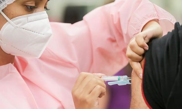 Em uma semana, foram aplicadas 34,3 mil vacinas contra Covid-19 no Ceará