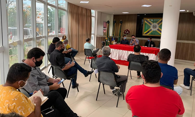 Prefeito de Barbalha afirma que Argemiro deixou mais de R$ 43 milhões em dívidas