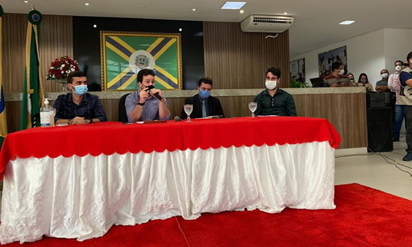 Prefeito de Barbalha afirma que Argemiro deixou mais de R$ 43 milhões em dívidas