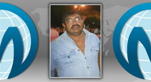 Acidente entre carro guiado por prefeito de Jaguaribe e motocicleta mata motoqueiro