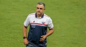 Fortaleza anuncia saída do técnico Marcelo Chamusca