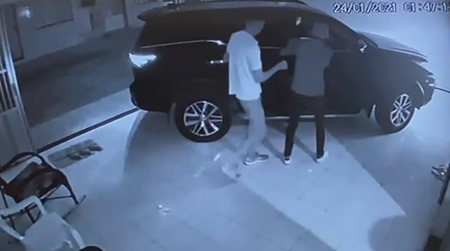 Encontrado em Juazeiro Jeep que deu apoio num assalto em Mombaça