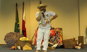 Morre juiz e humorista paraense 'Epaminondas Gustavo' após complicações pela Covid-19