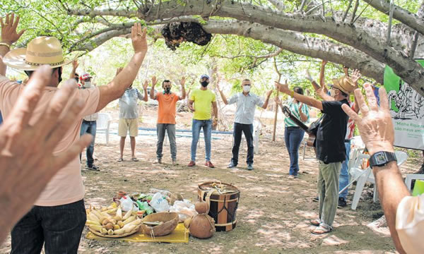 Profetas da chuva se adaptam à pandemia para manter tradição viva