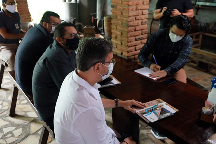 Secretários de Turismo de municípios do Cariri se reúnem em Juazeiro do Norte