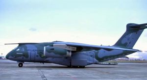 Carga com 218 mil doses de vacinas contra Covid-19 chega ao Ceará