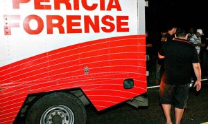 Carro capota em Lavras da Mangabeira e homem morre preso às ferragens