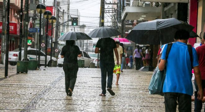 Após três dias de chuvas intensas no Ceará, tendência é de redução a partir desta quinta-feira (18)