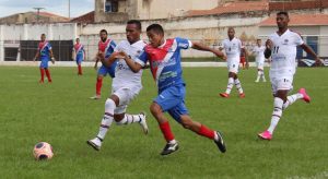 Barbalha supera crise e vence a primeira no Campeonato Cearense