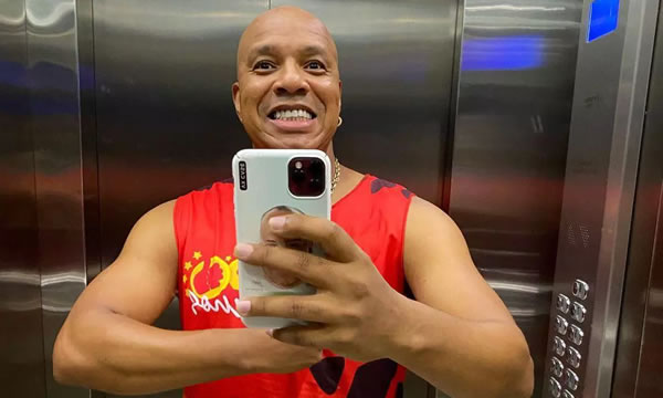 Anderson Leonardo, vocalista do Molejo, é acusado de estupro por jovem