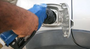 Bolsonaro anuncia isenção de impostos sobre gás e diesel e sinaliza mudanças na Petrobras